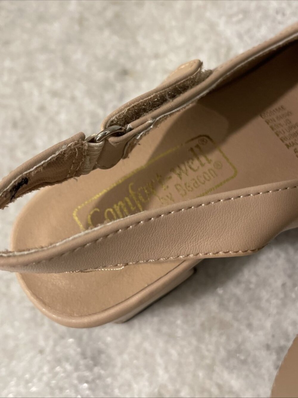 Comfort Well by Beacon Shoes Womens 5.5 Taupe Beige Heels Comfort - Picture 6 of 9